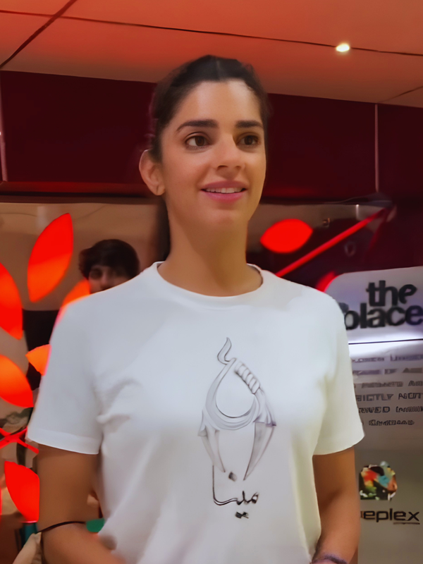 Sanam Saeed Mirza